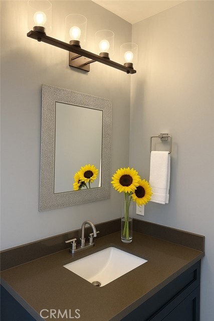 Building Photo - 2108 La Paloma Ave