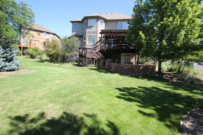 Building Photo - 7489 Bur Oak Pl