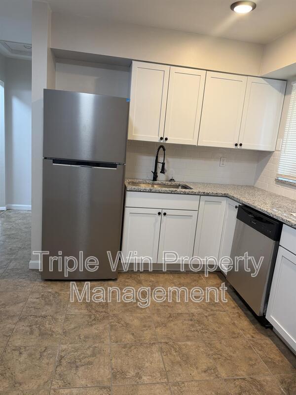 Building Photo - 1439 Widefields Ln
