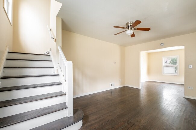Building Photo - 12416 S Princeton Ave