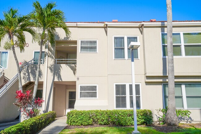 Building Photo - 6080 Bahia Del Mar Cir
