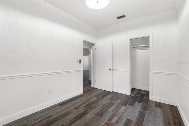 Building Photo - 641 Wilkie St