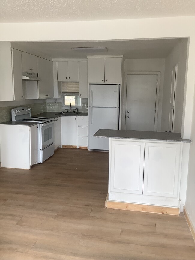 Building Photo - 1339 Woodlawn Dr