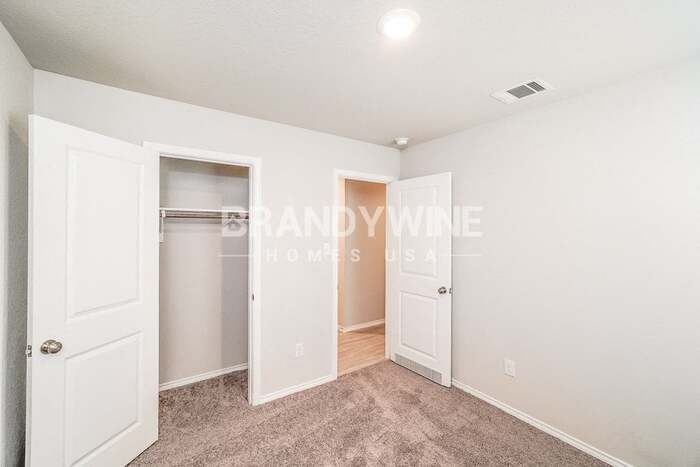 Building Photo - 7243 Winding Fence