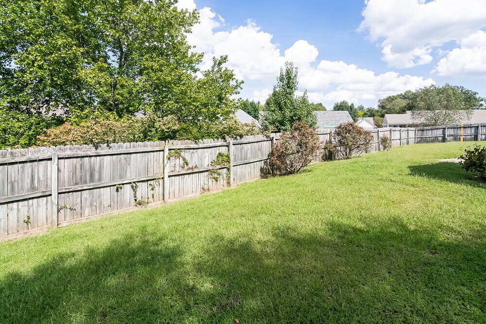 Building Photo - 7776 Parkwood Cove