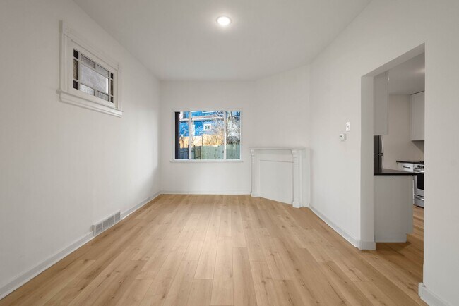 Building Photo - MOVE IN TODAY to this FULLY RENOVATED 4-BEDROOM located in Munhall!