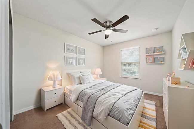 Building Photo - Beautiful Single-Family Home for Rent in Reserve at Legacy Park.Casselberry.