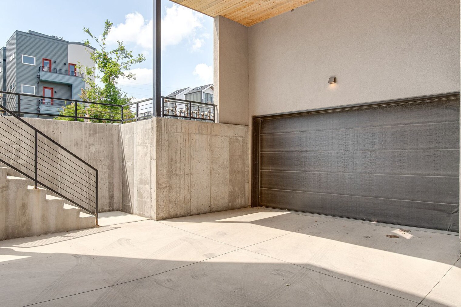 Building Photo - 3890 W 13th Ave