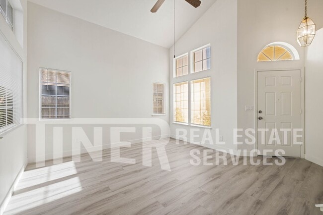 Building Photo - 8242 Scrub Oak Way