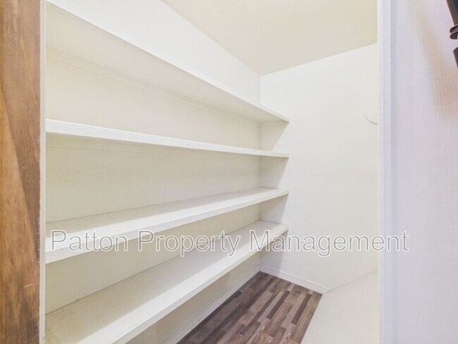 Building Photo - 6810 Montague Dr