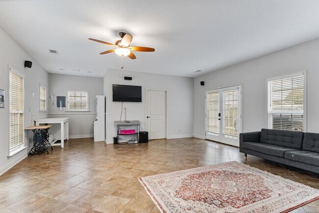 Building Photo - 416 Harvest Loop