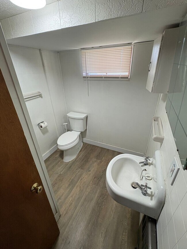 Building Photo - Charming 3-Bedroom Home with Large Yard & Ideal Multi-Generational Living Setup