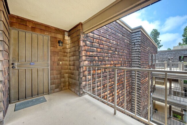 Building Photo - 5780 Friars Rd