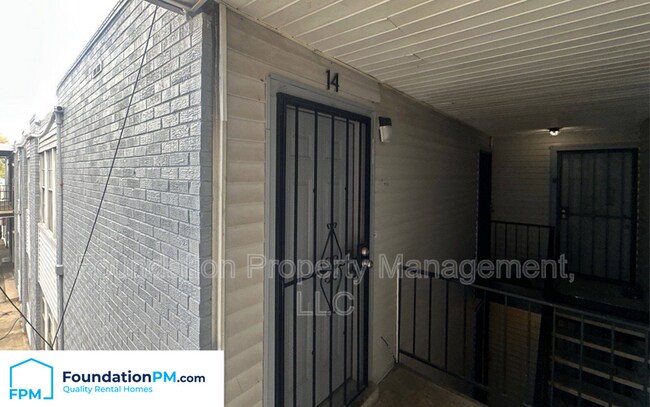 Building Photo - 1283 E Raines Rd
