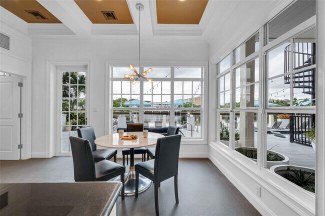 Building Photo - 1317 Middle River Dr