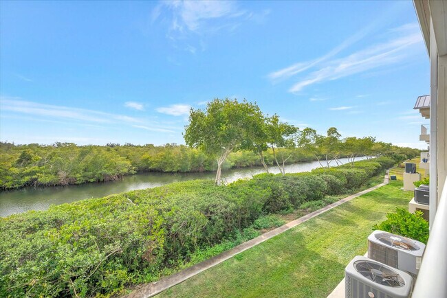 Building Photo - 3216 Mangrove Point Dr