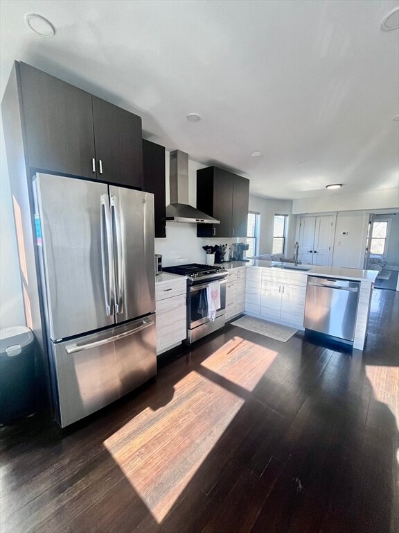 Building Photo - 27 Armandine St