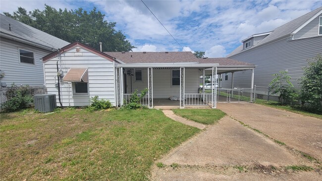 Building Photo - 6320 Arthur Ave