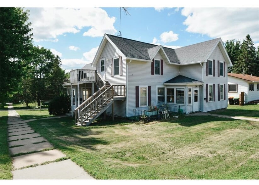 Primary Photo - 576 East Ave