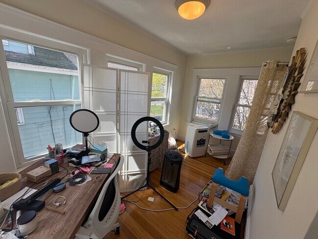 Building Photo - 11 Channing Rd