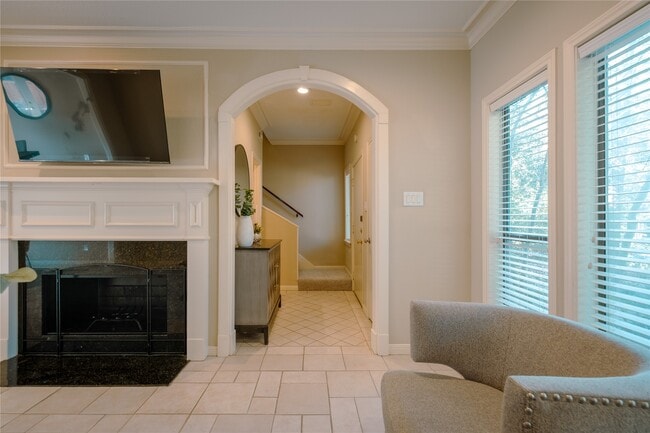 Building Photo - 11711 Memorial Dr