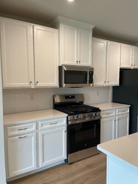 Building Photo - 1215 Turtle Is Rd