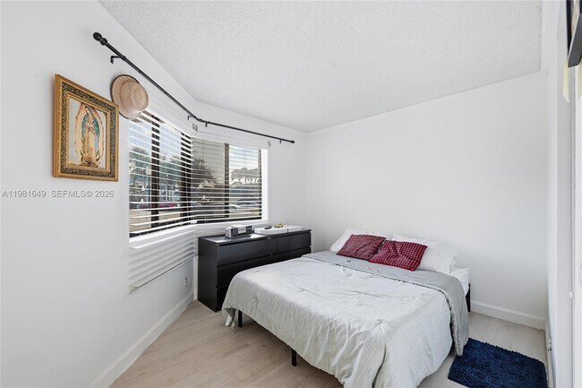 Building Photo - 1659 NW 81st Way