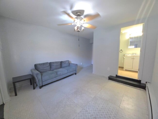 Building Photo - 216 New Jersey Ave