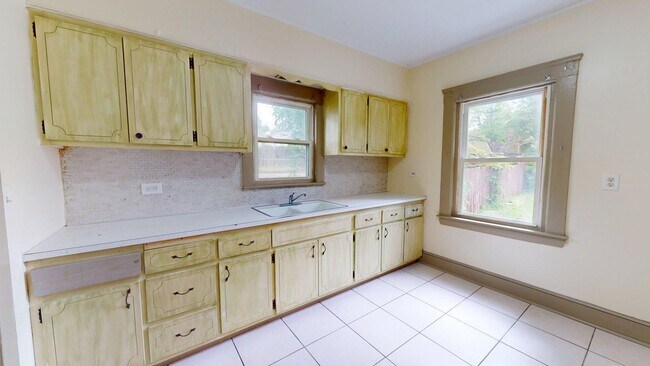 Building Photo - 3339 W.84th