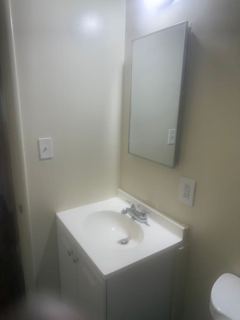 Building Photo - 3704 N Abby St