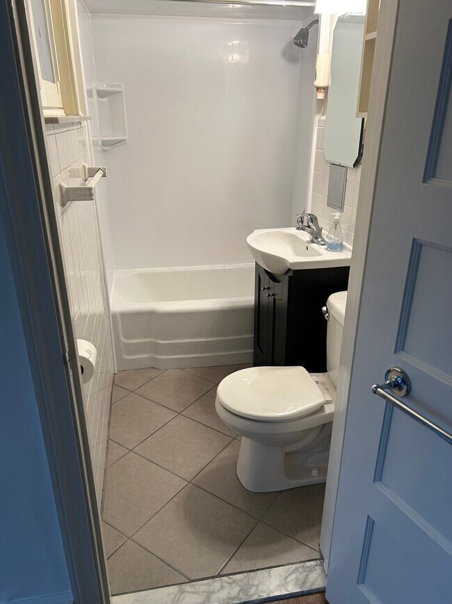 Building Photo - 309 Belmont Ave