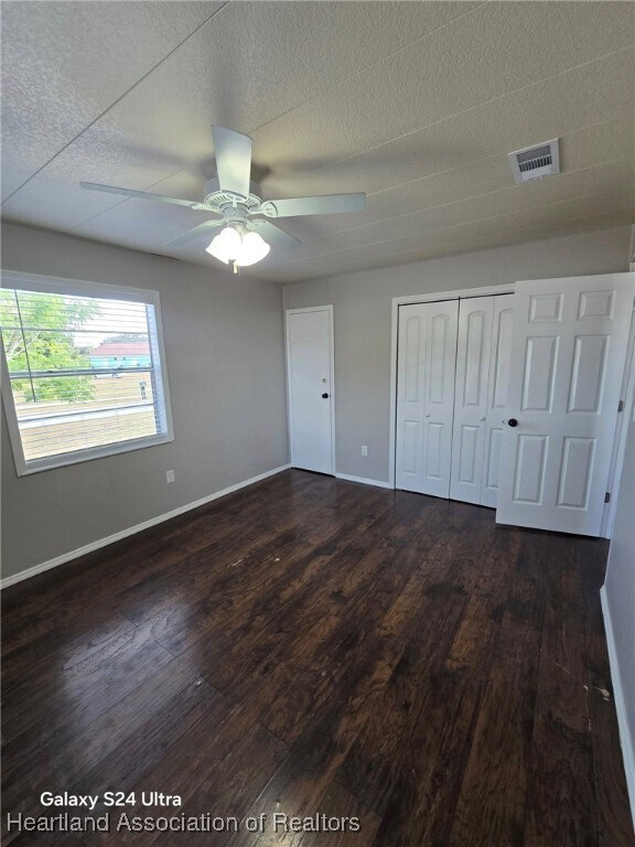 Building Photo - 106 Lake Rachard Dr