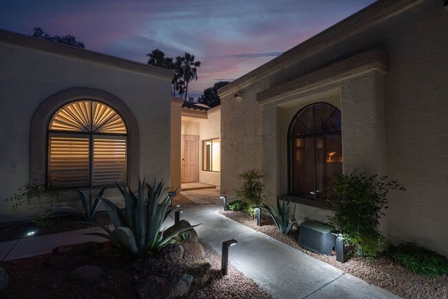 Building Photo - 3238 Brookfield Dr