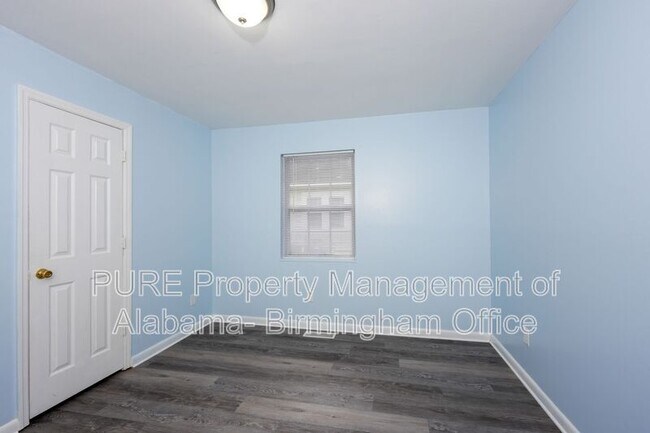 Building Photo - 621 Bell Ave