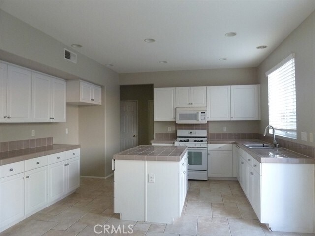 Building Photo - 23676 Spring Oak Pl