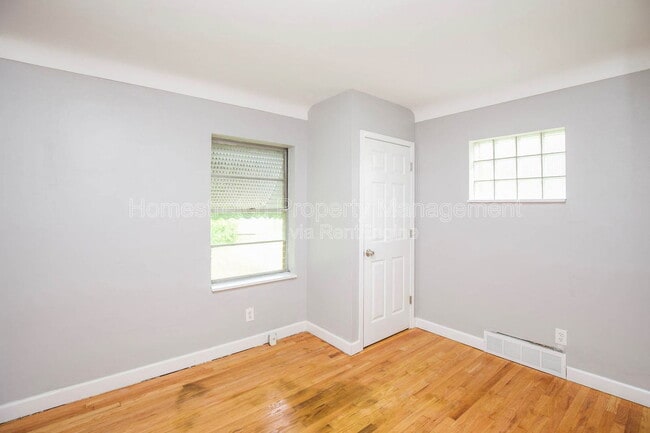 Building Photo - 4605 Nelson Dr