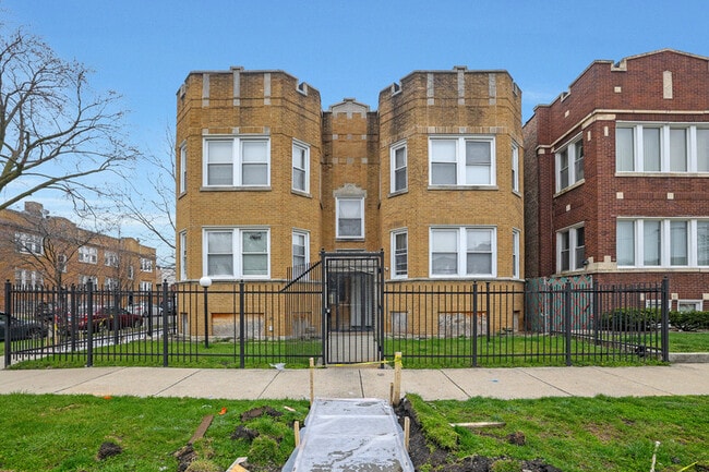 Building Photo - 1317 W 80th St