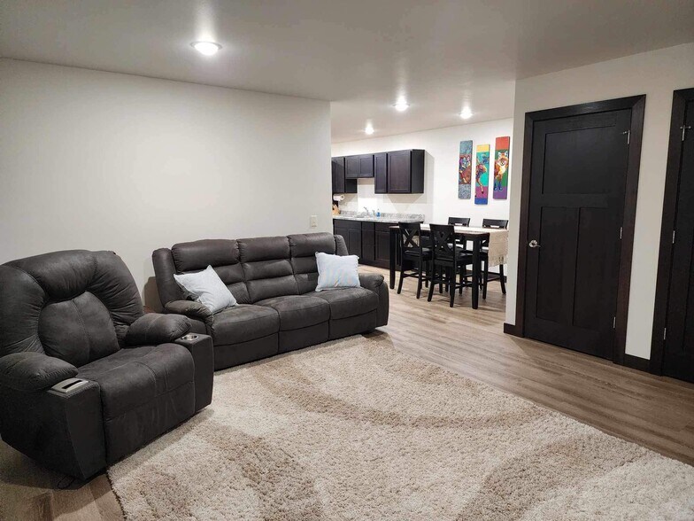 Building Photo - 5210 Christopher Dr