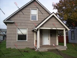 Building Photo - STATUS: AVAILABLE  | R13A | $1495
