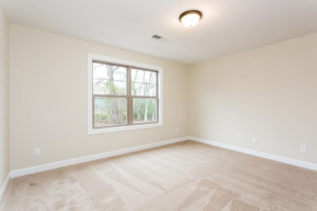 Building Photo - 2506 E Main St