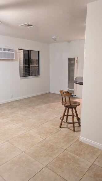 Building Photo - 413 Beech St