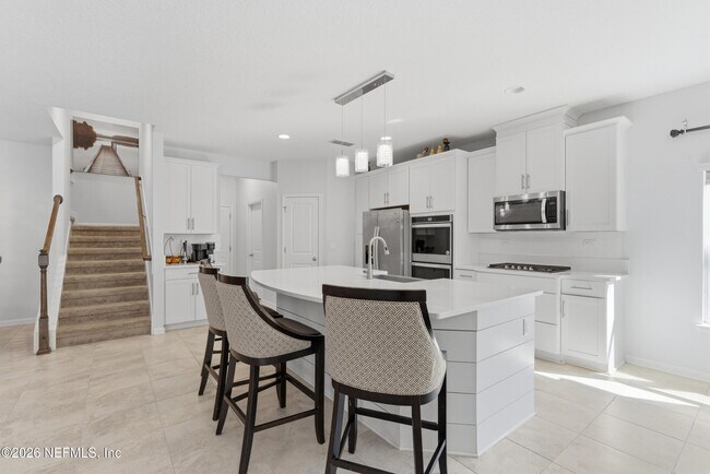 Building Photo - 454 Willow Lake Dr