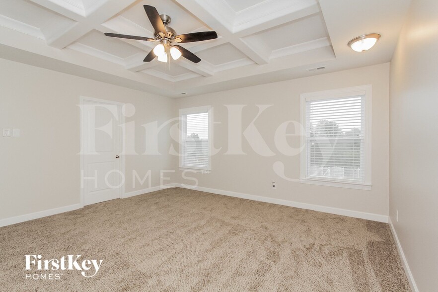 Building Photo - 162 Wellshire St