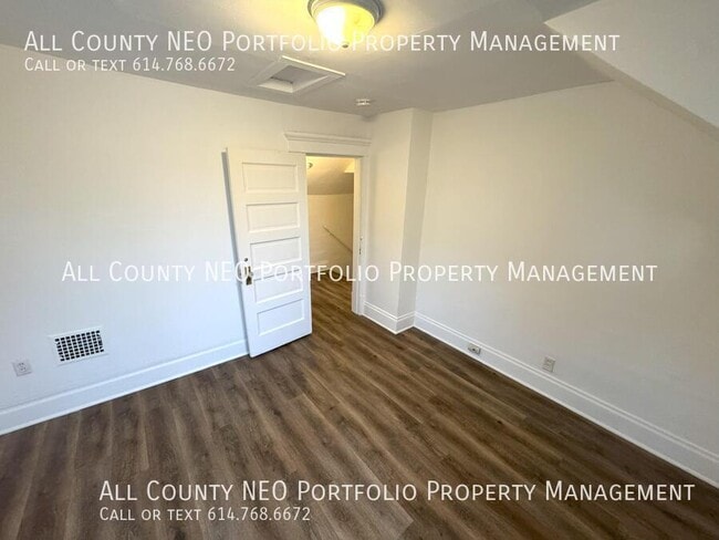 Building Photo - 2690 Sullivant Ave