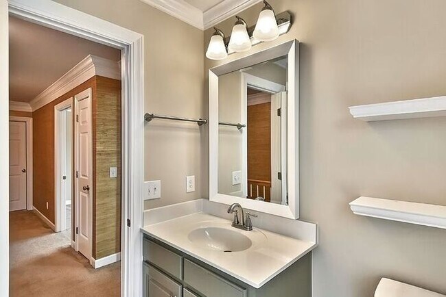 Building Photo - Wildewood in Northeast Columbia--Offering Self Guided Tour with RENTLY!