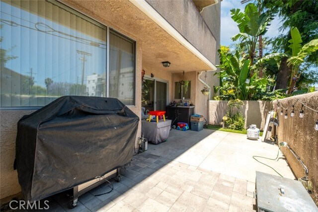 Building Photo - 4487 Colbath Ave