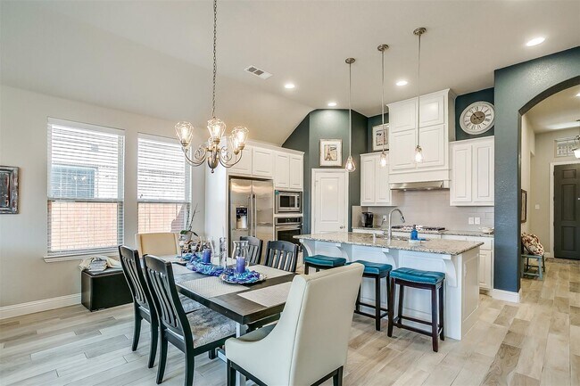 Building Photo - POPULAR MORNINGSTAR ADDITION IN ALEDO ISD!