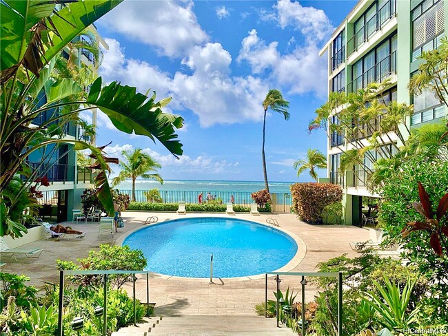 Building Photo - 4999 Kahala Ave