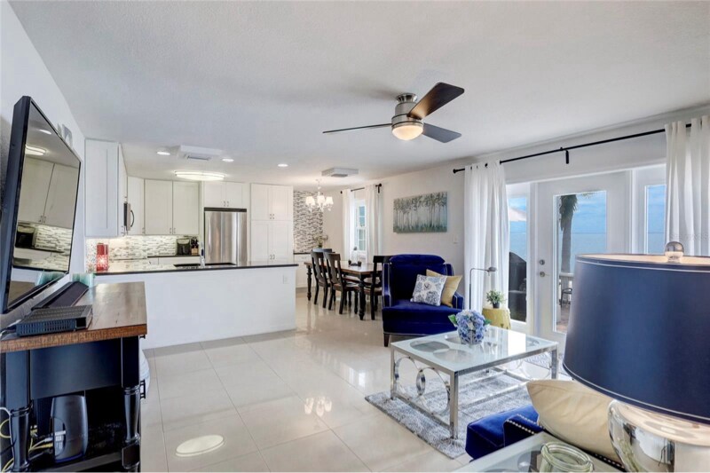 Building Photo - 5280 Coquina Key Dr SE