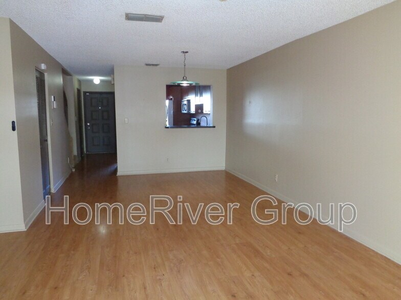 Building Photo - 1384 NW 97th Ter